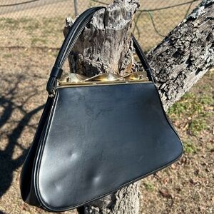Vintage Garay Black Leather Handbag with Gold‑Tone Clasp